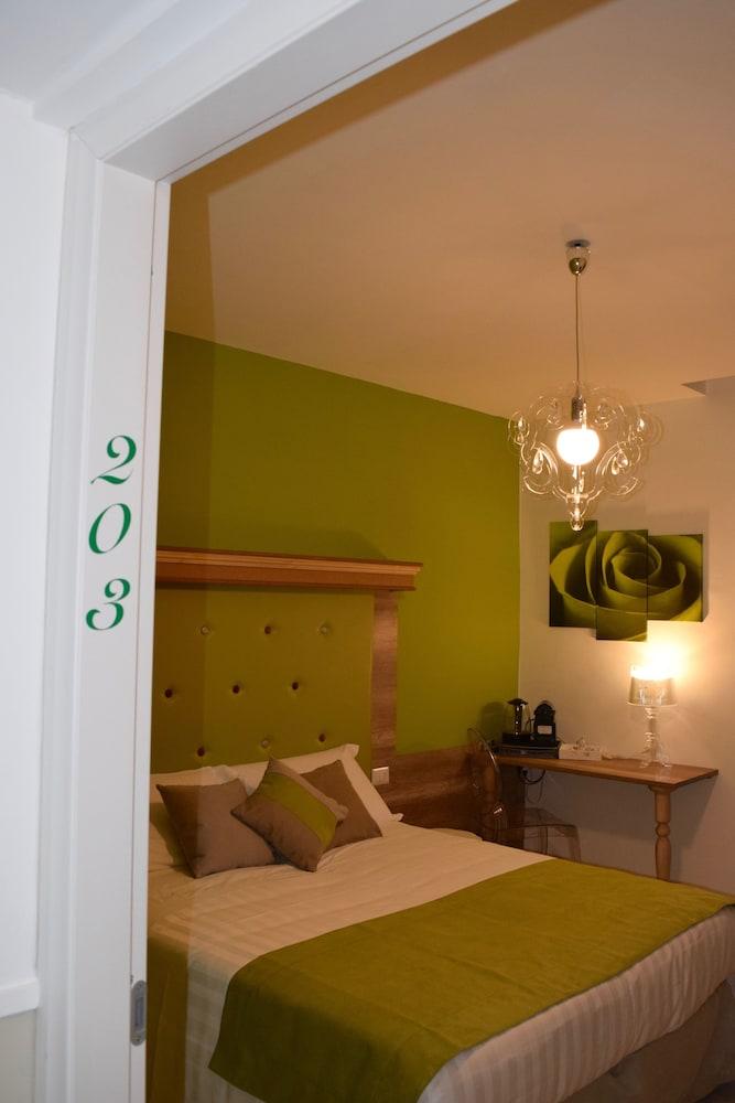Spagna Ave 3* Rome