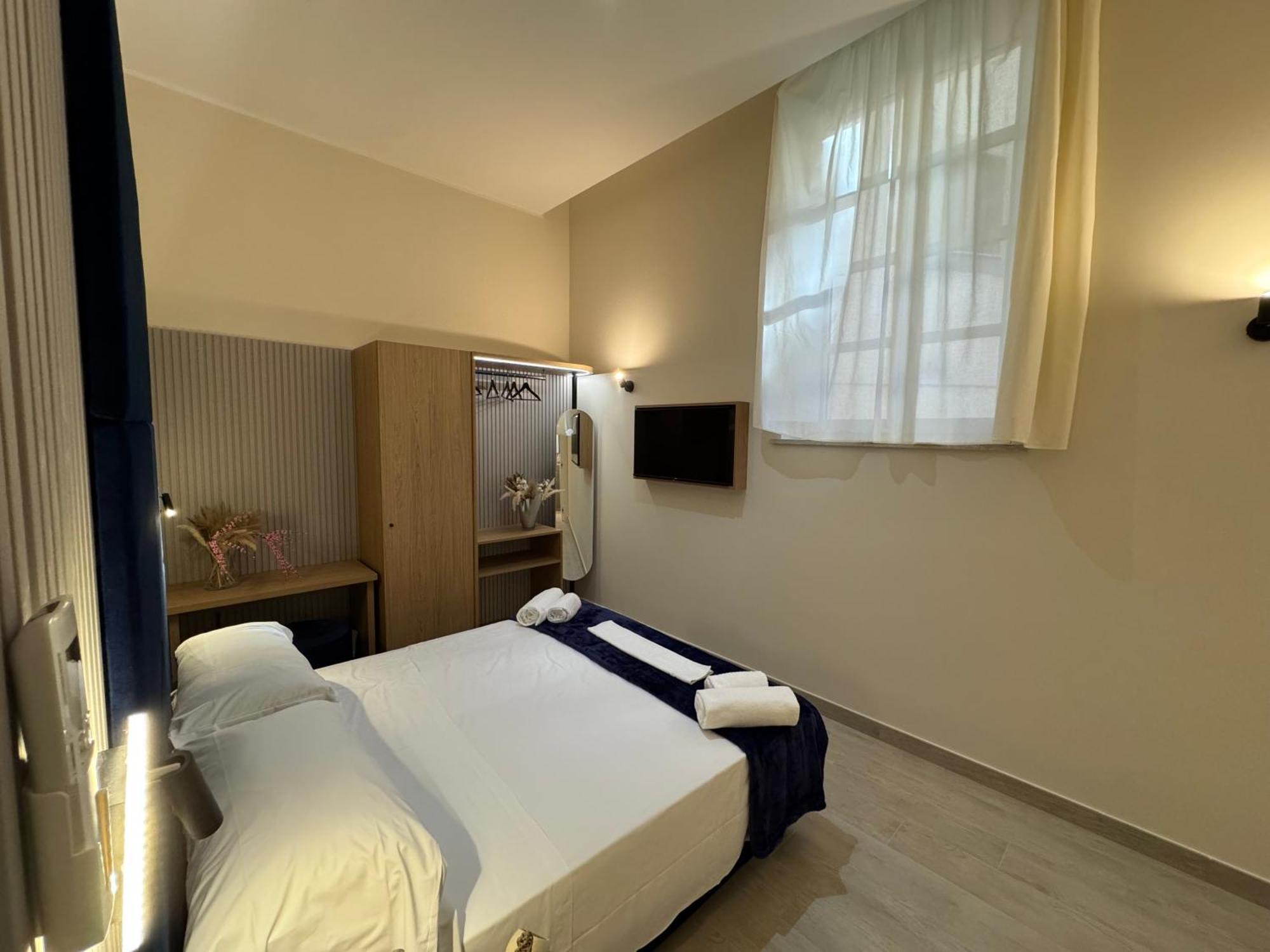 Spagna Ave Bed & Breakfast Rome